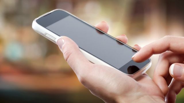 Клиенти на ЕНЕРГО ПРО сигнализират за телефонна измама при която се
