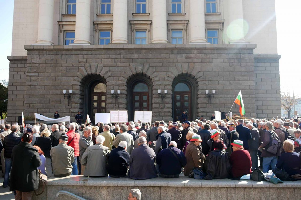 Национален протест на пенсионерите пред министерски съвет (11)