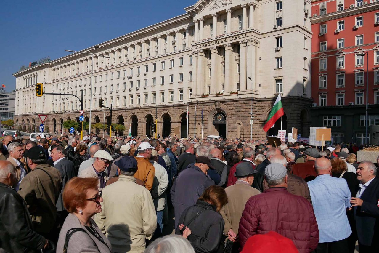 Национален протест на пенсионерите пред министерски съвет (12)