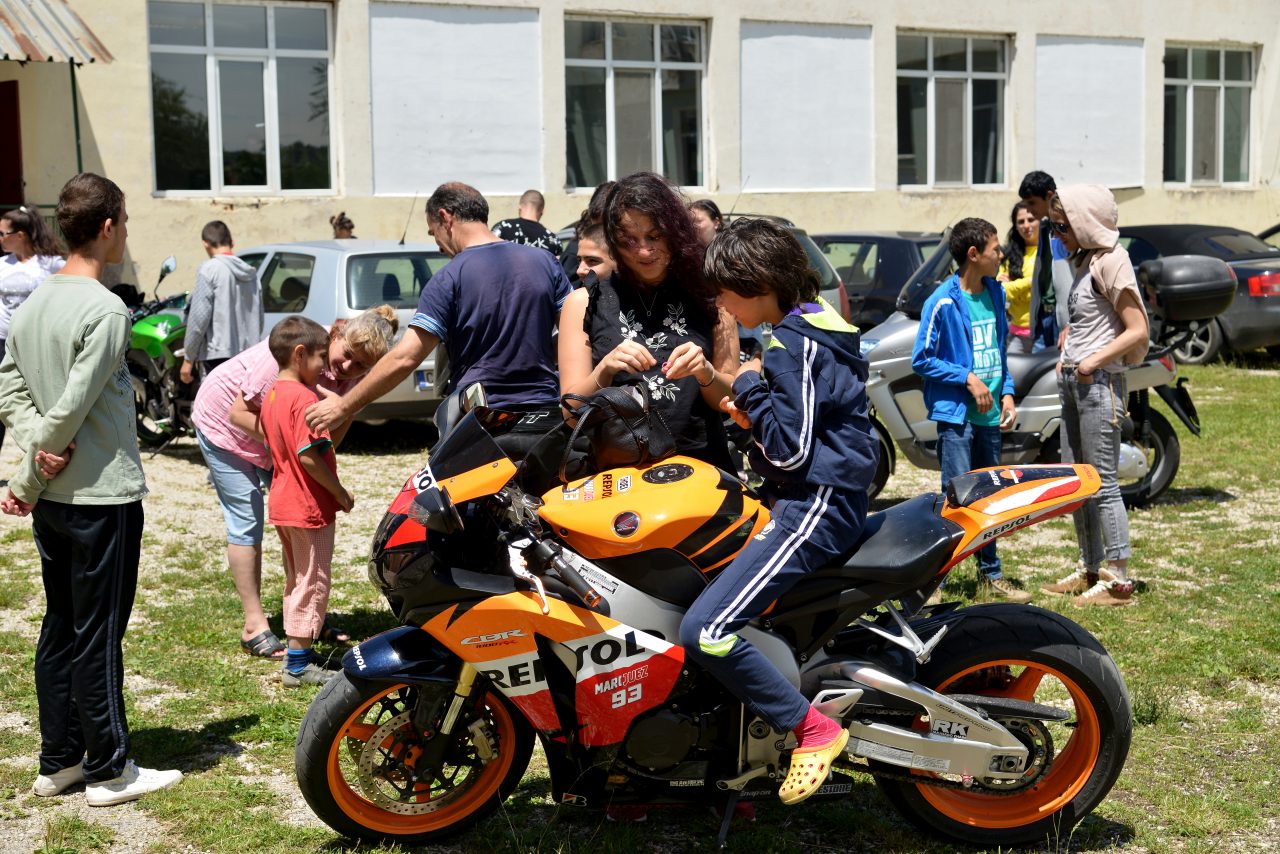 Софийски мотористи Да дарим усмивка Роман (3)