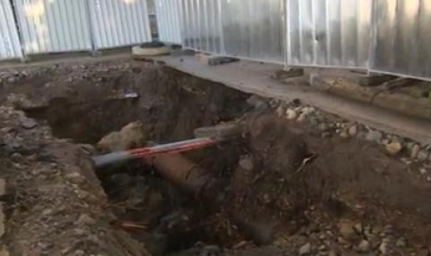 Авария на водопровод остави без вода Стария град в Пловдив