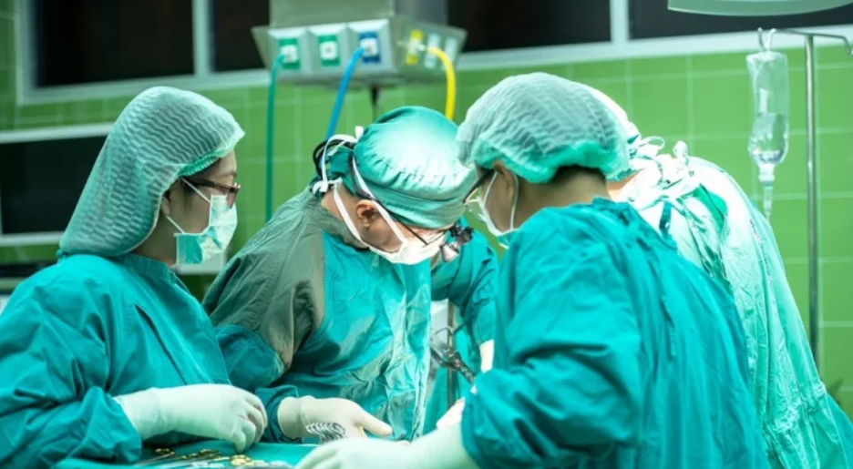 Напрежение в болницата в Поморие заради затвореното хирургично отделение в