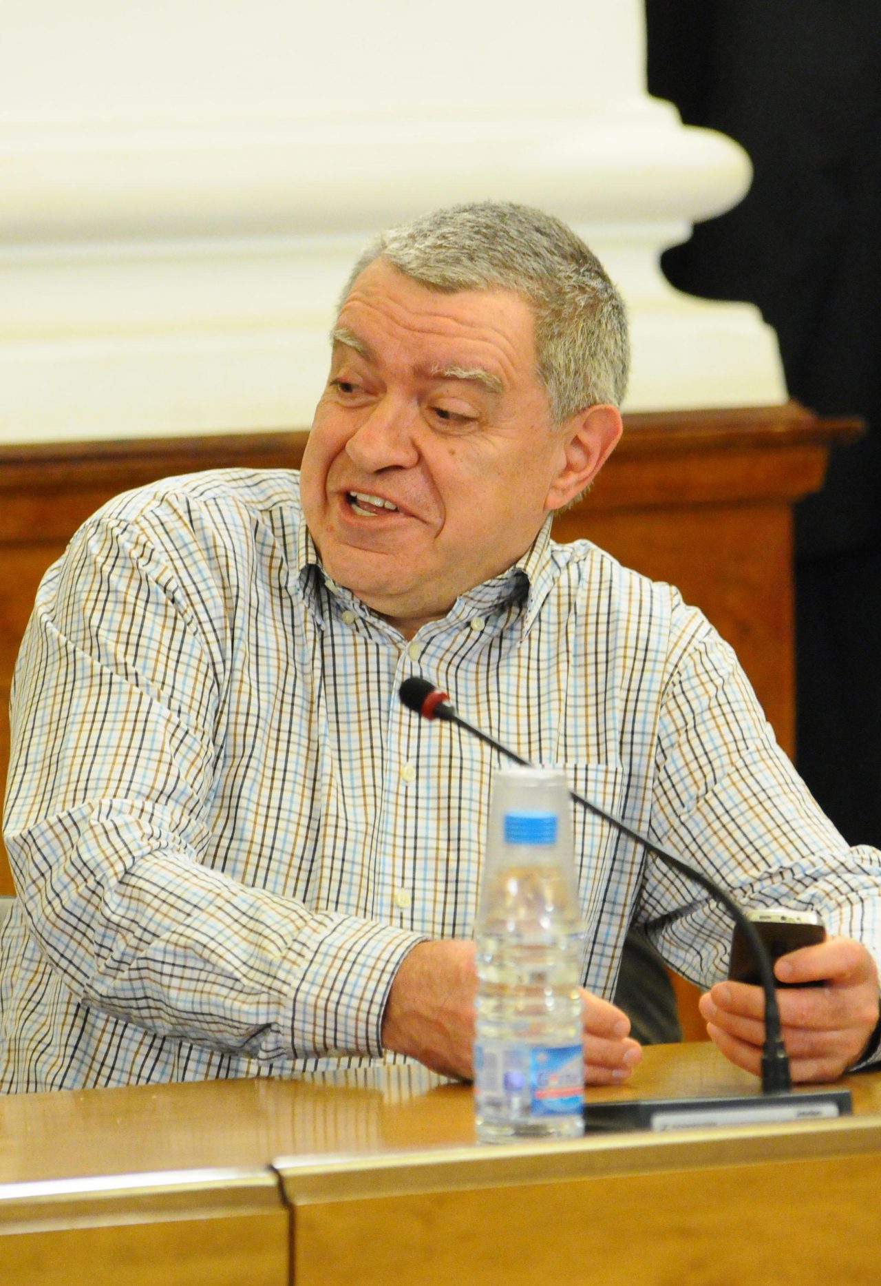 проф. Михаил Константинов