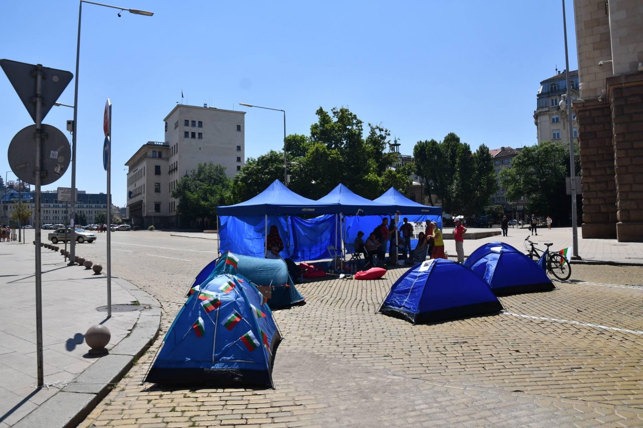 протест, палатки