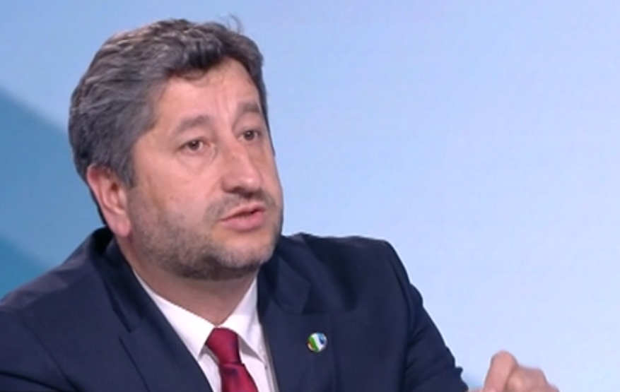 Съпредседателят на Демократична България Христо Иванов се обяви за предизборна
