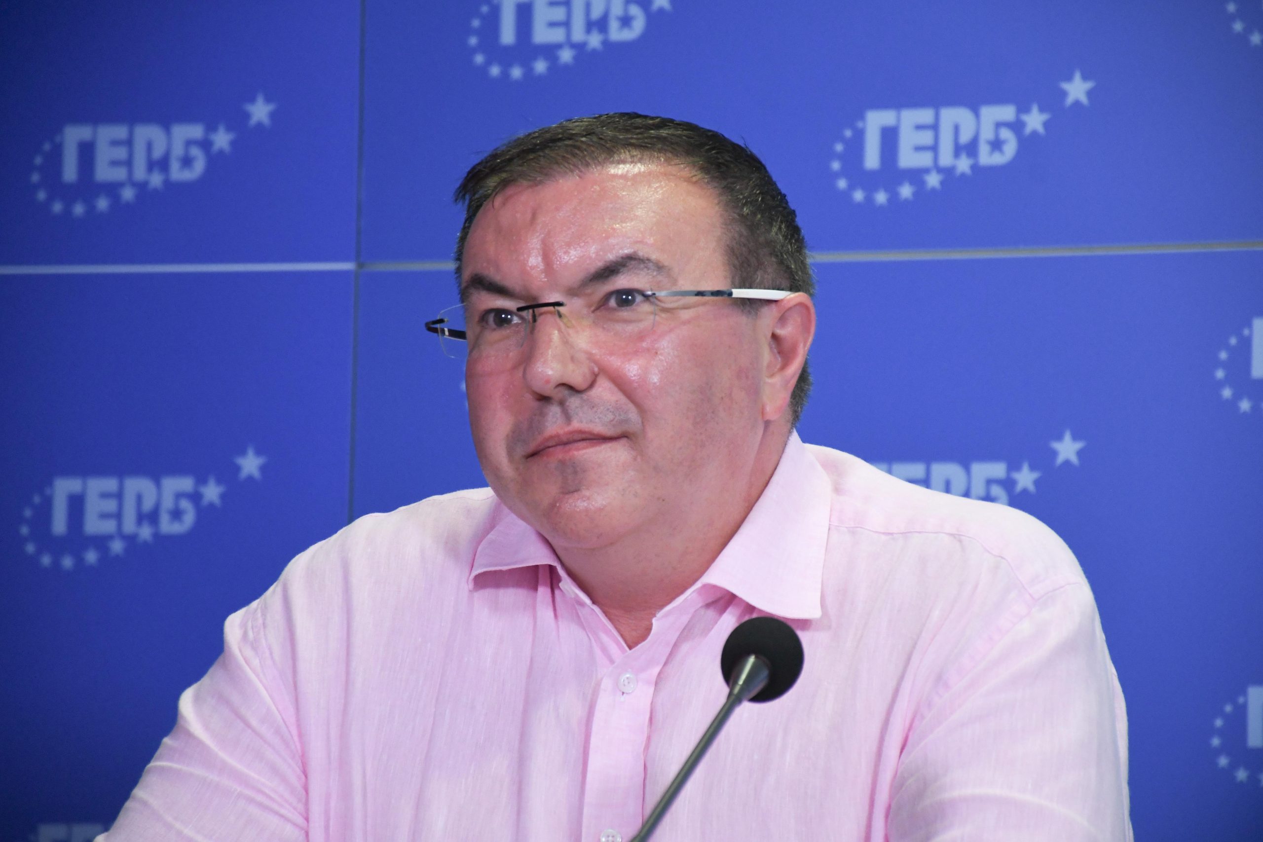 Бившият здравен министър и настоящ депутат на ГЕРБ проф Костадин