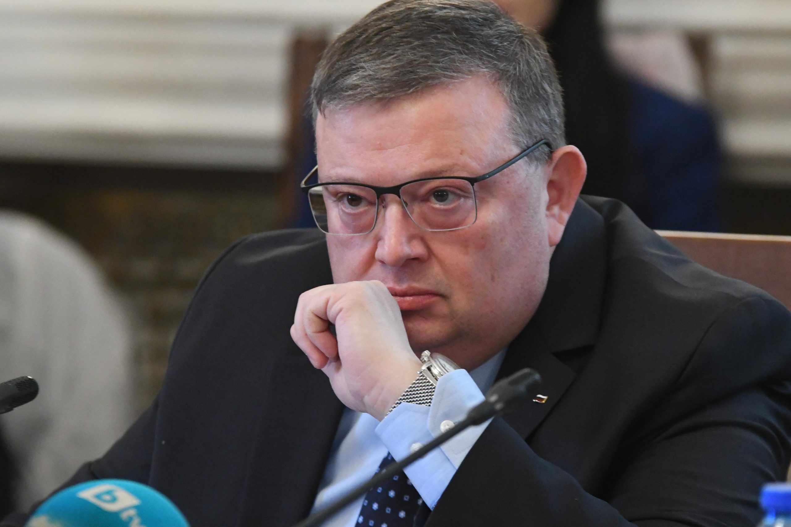 Софийският районен съд отхвърли иска на Сотир Цацаров за уронване