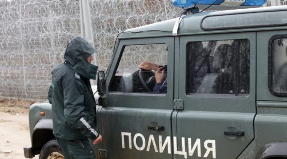 Гранични полицаи от ГПУ Бургас задържаха шофьор на автомобил с 23