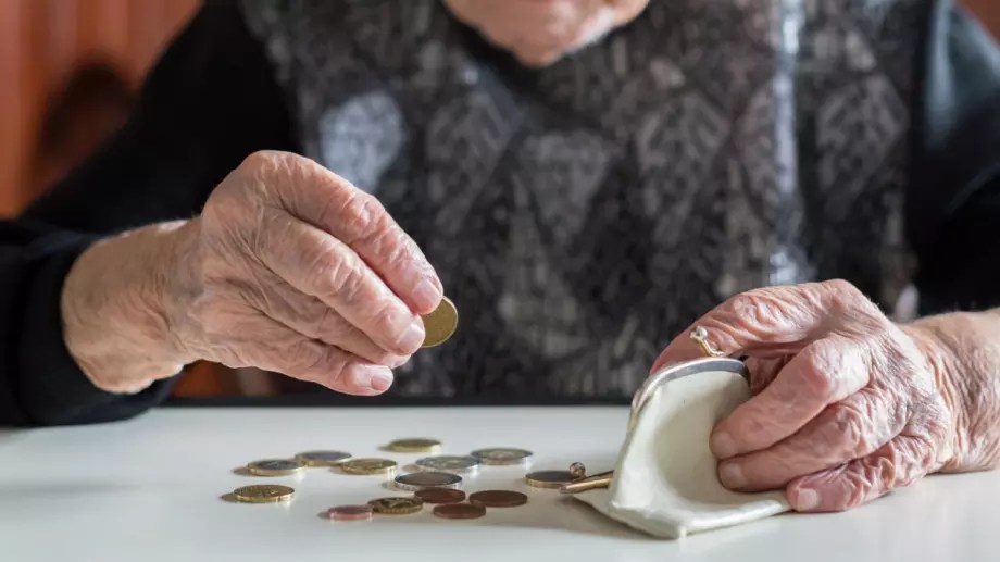 792 лв средна пенсия догодина предвижда проектобюджетът на Държавното обществено