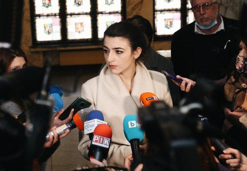 Лена Бориславова е била принудена да подаде заявление в ЦИК