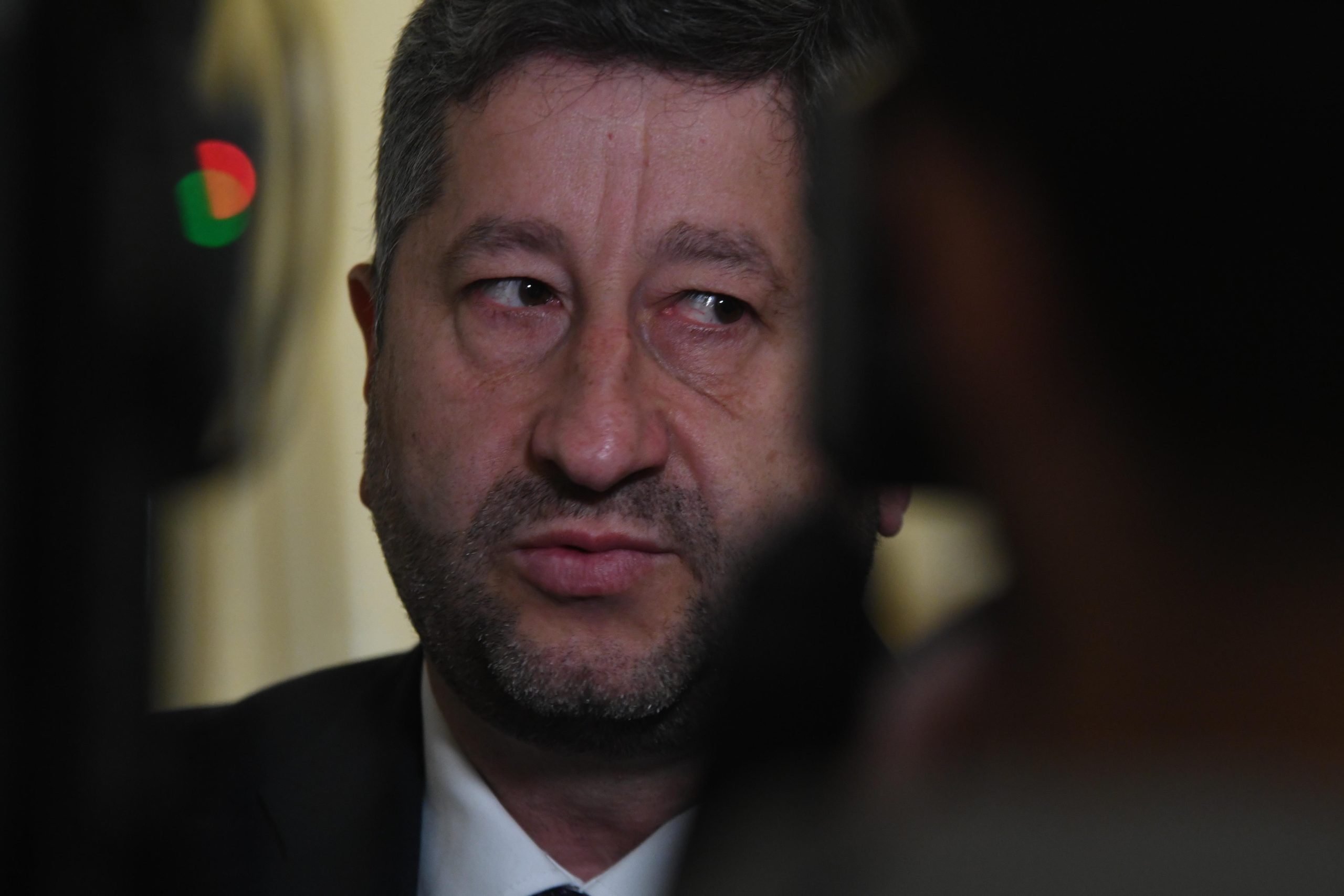 Президентът Румен Радев ще проведе консултации с парламентарната група на