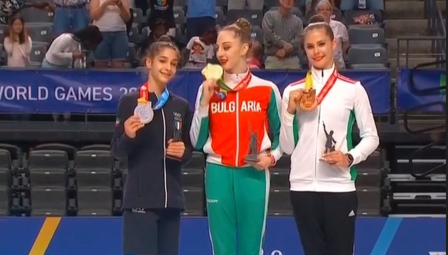 Българката Боряна Калейн спечели златен медал на финала на обръч