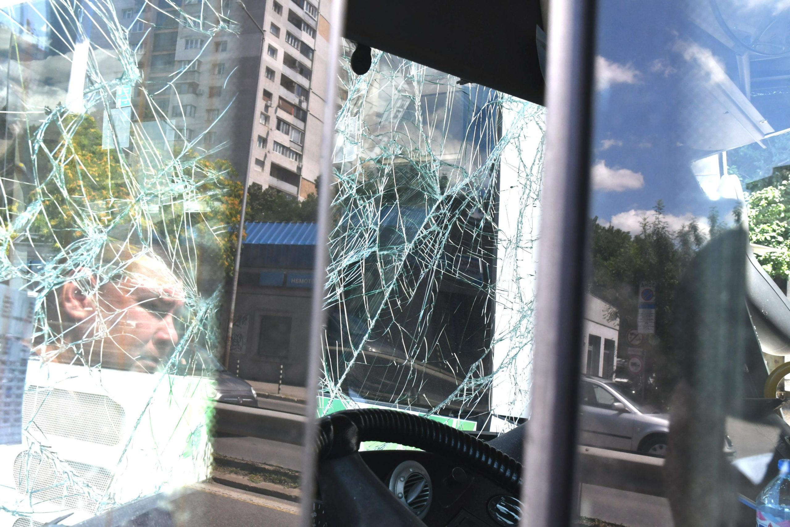 Шофьорът на автобуса превозващ пътници по направлението Кърджали – Хасково
