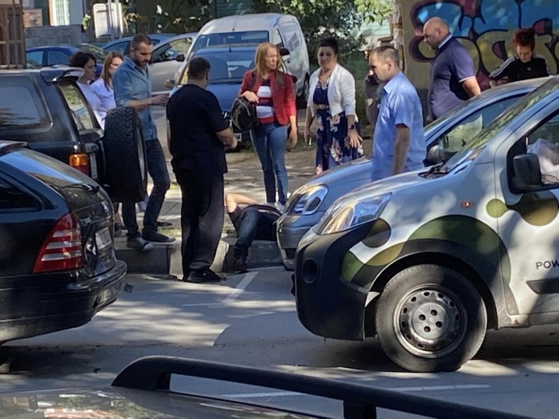 Катастрофа между три автомобила в центъра на Пазарджик предизвика… политически