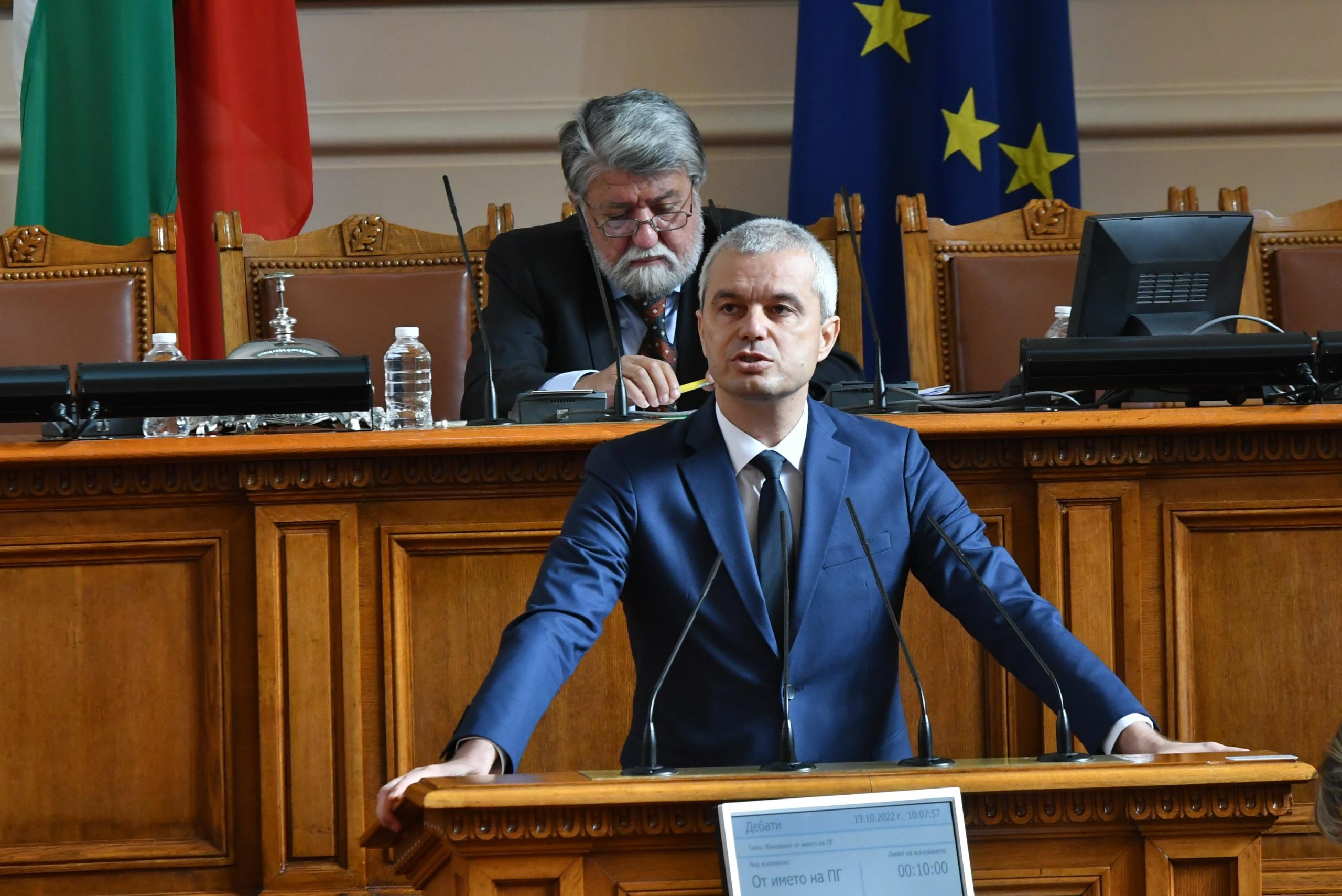 Лидерът на Възраждане Костадин Костадинов коментира напрежението между България и