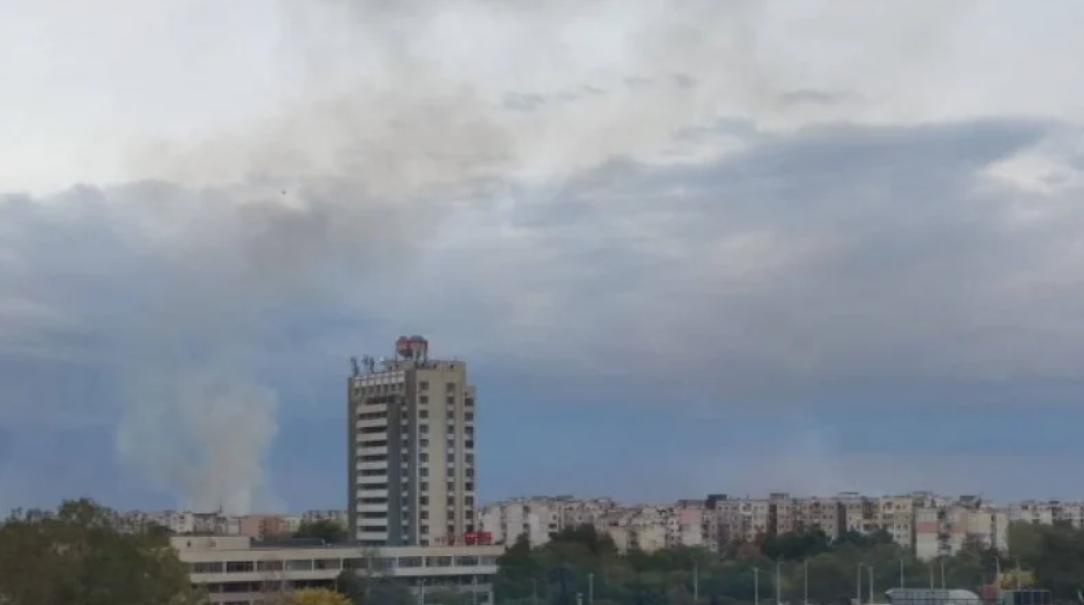 За голям пожар близо до Пловдив сигнализира бдителна пловдивчанка пише