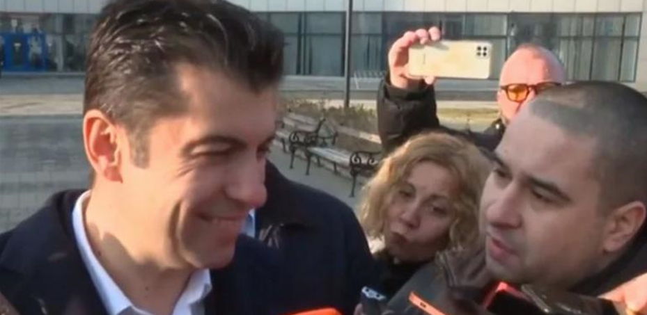 Неприятна изненада очакваше Кирил Петков пред Софийски градски съд където