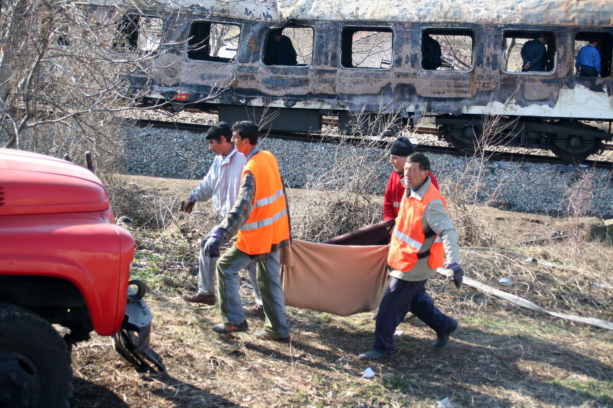 Трагедията преди 15 г. във влака София-Кардам изпепели не само