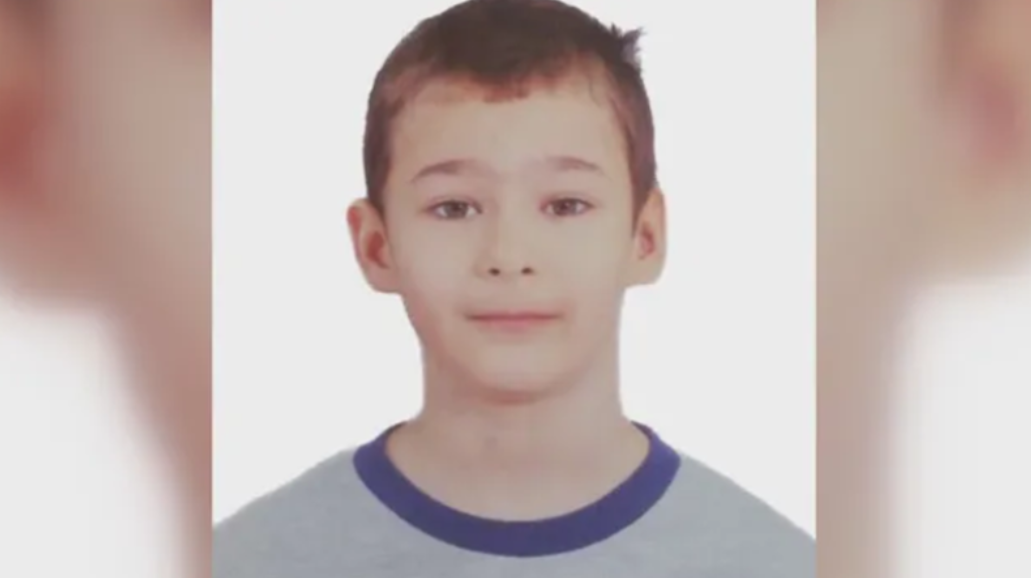 Полицията в Ямбол издирва 11 годишния Александър Стаменов Илчев То