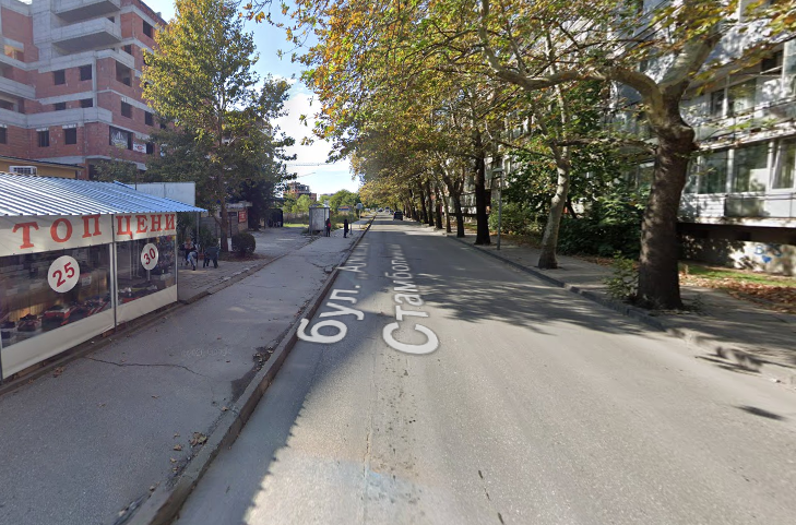 Булевард Александър Стамболийски“ пропадна заради нерегламентирано движение на автомобили по забранен