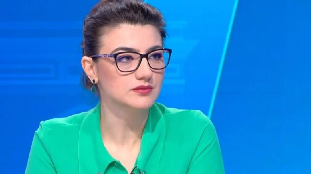 Лена Бориславова изненадващо за мнозина се отказа от депутатското място