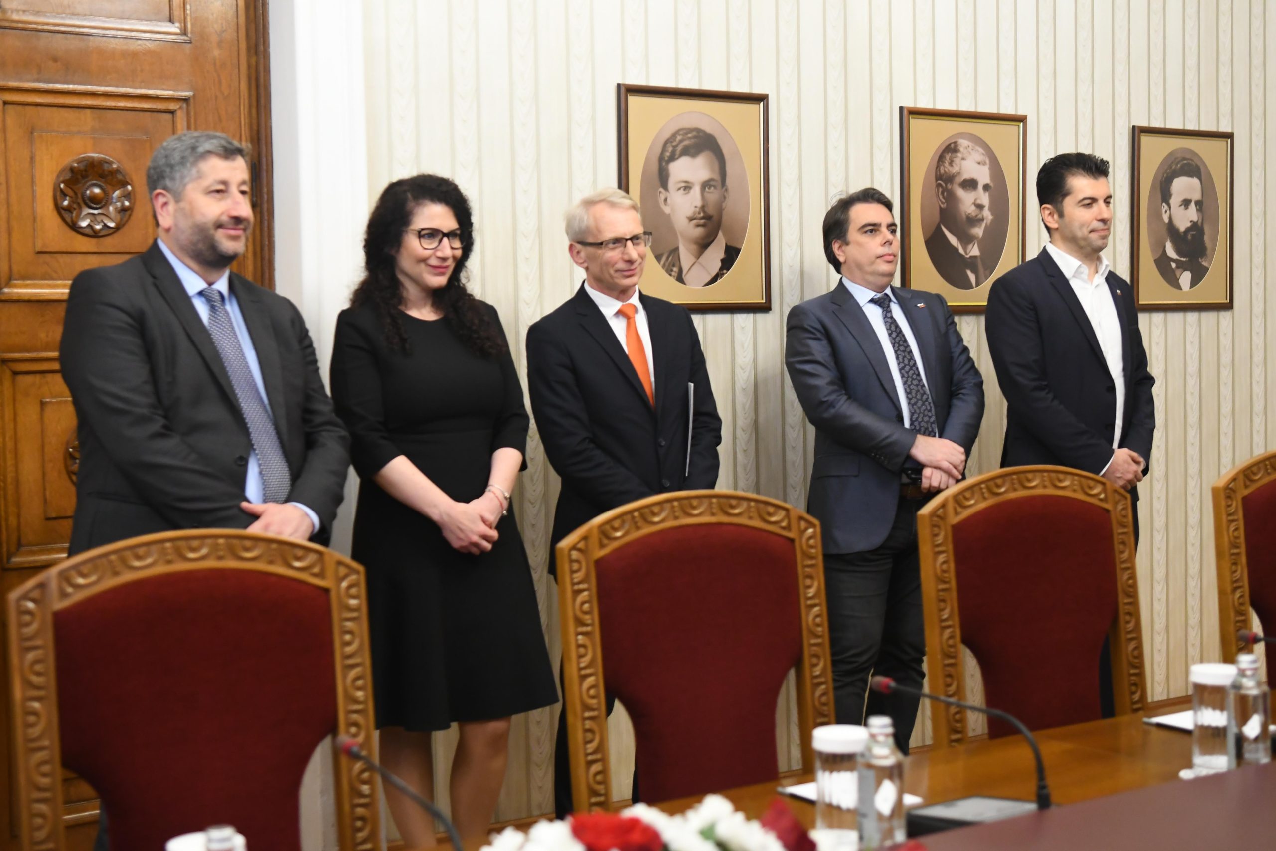Представителите на Продължаваме промяната – Демократична България са втората парламентарна