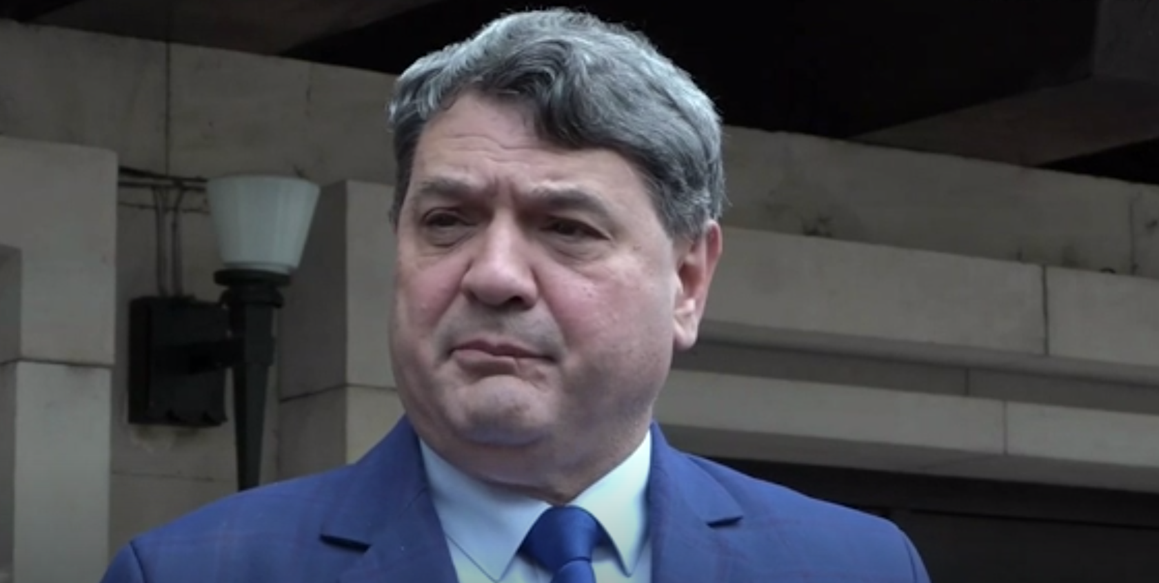 Парламентът изслуша служебния министър на вътрешните работи Калин Стоянов. Депутатите