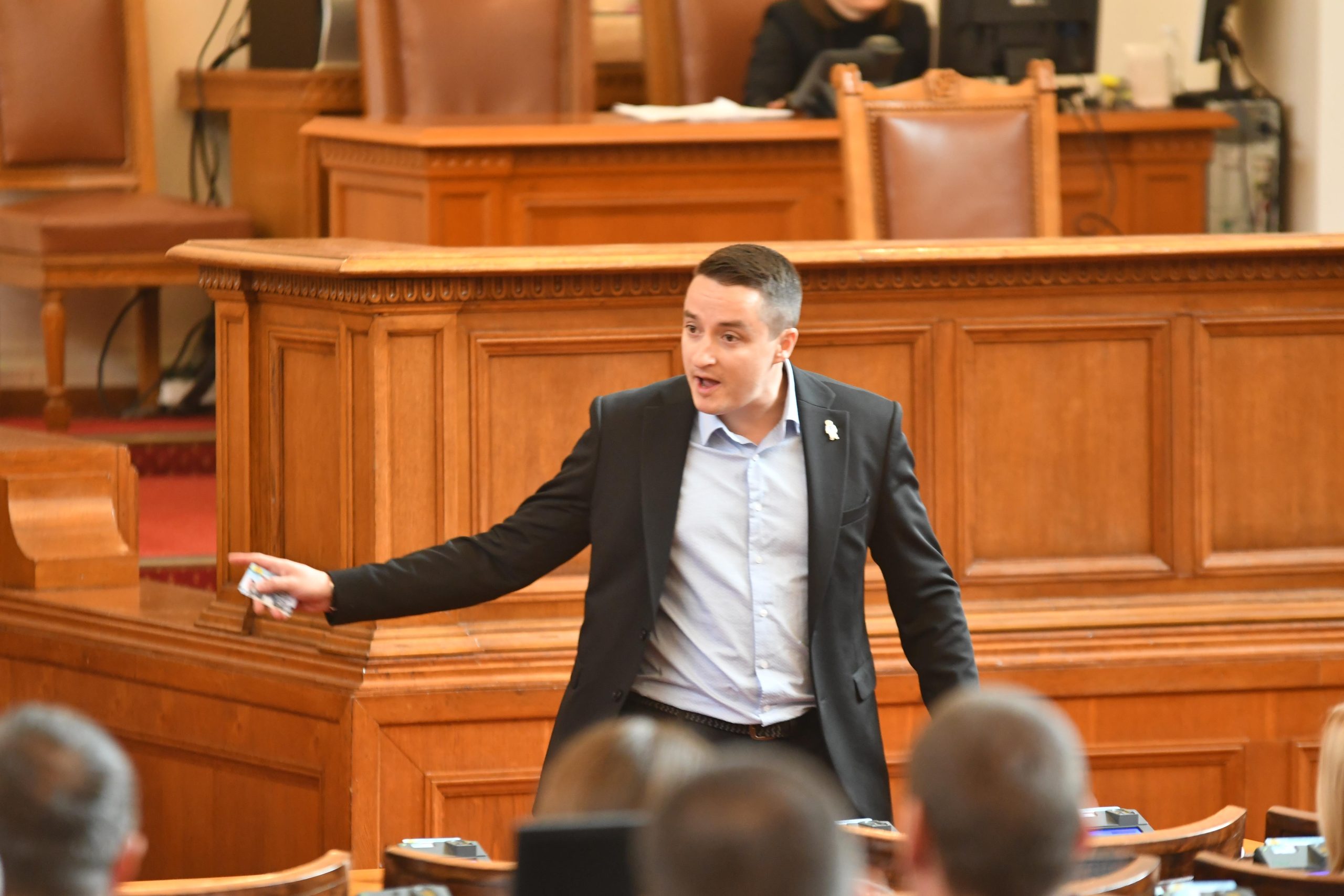 Депутатът от Продължаваме промяната Демократична България Явор Божанков обяви в своя