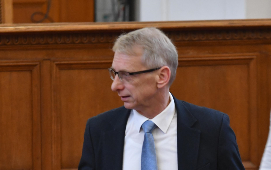 Премиерът акад Николай Денков ще изиска от всички областни управители