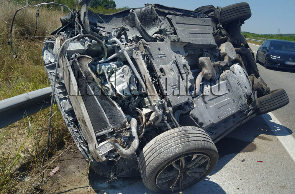 Майка с 3 деца катастрофира в ранния следобед на автомагистрала