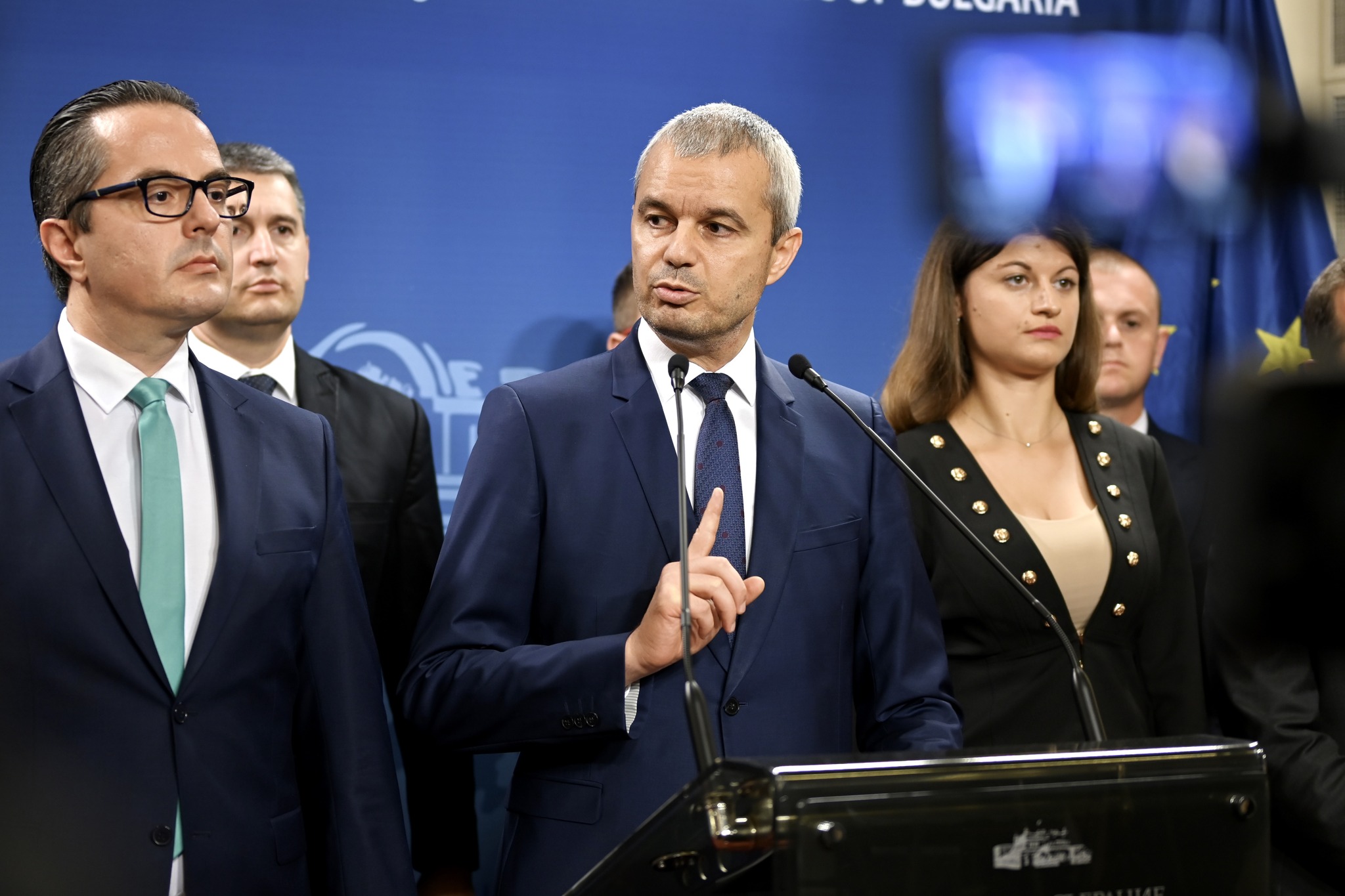 Общинското ръководство на партия Възраждане в Банско депозира колективна оставка
