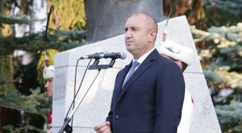 Президентът Румен Радев определи идеята на управляващите да прекратят концесията