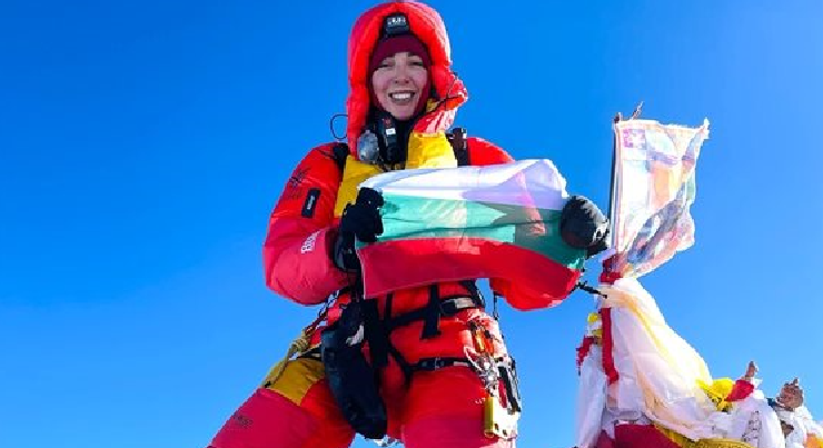 Силвия Аздреева покори втория най висок и считан за най труден връх