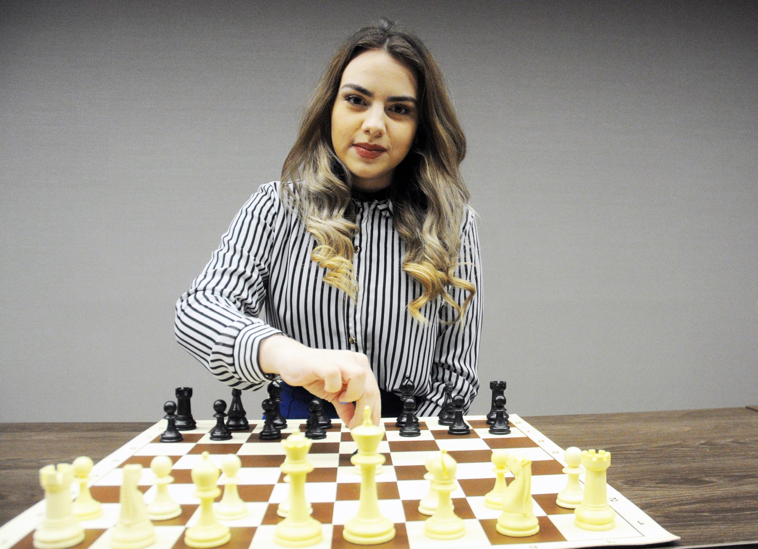 Треньорът на шахматистката Нургюл Салимова Живко Жеков говори преди финалната