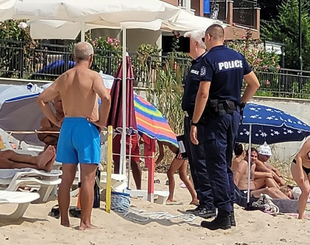 Усилено полицейско присъствие на плажа под ресторант Даляна защото на