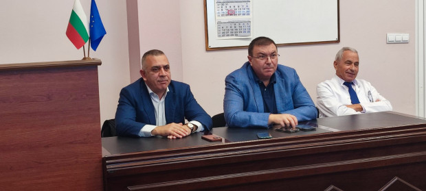 Председателят на парламентарната комисия по здравеопазване проф.Костадин Ангелов подкрепи кандидата