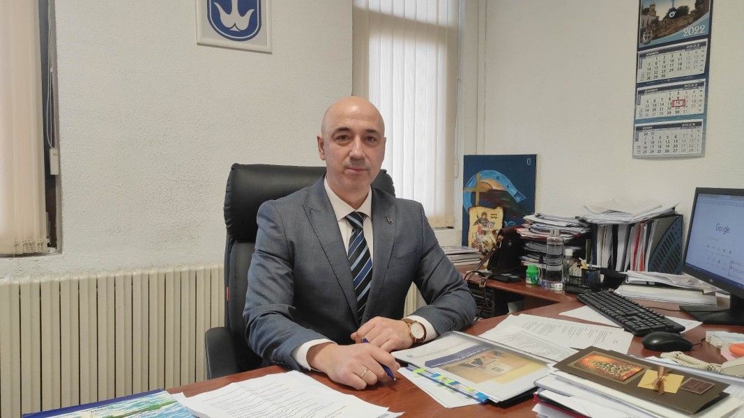 Кметът на Созопол Тихомир Янакиев си купил кораб за разходка