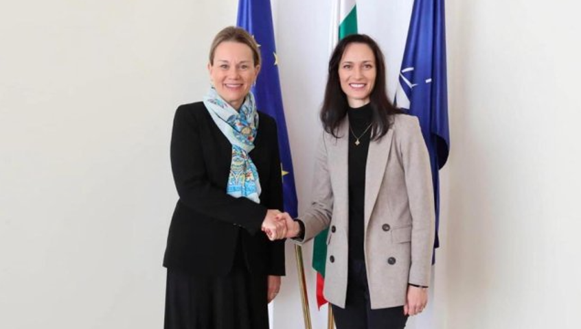 Министърът на външните работи Мария Габриел се срещна в МВнР