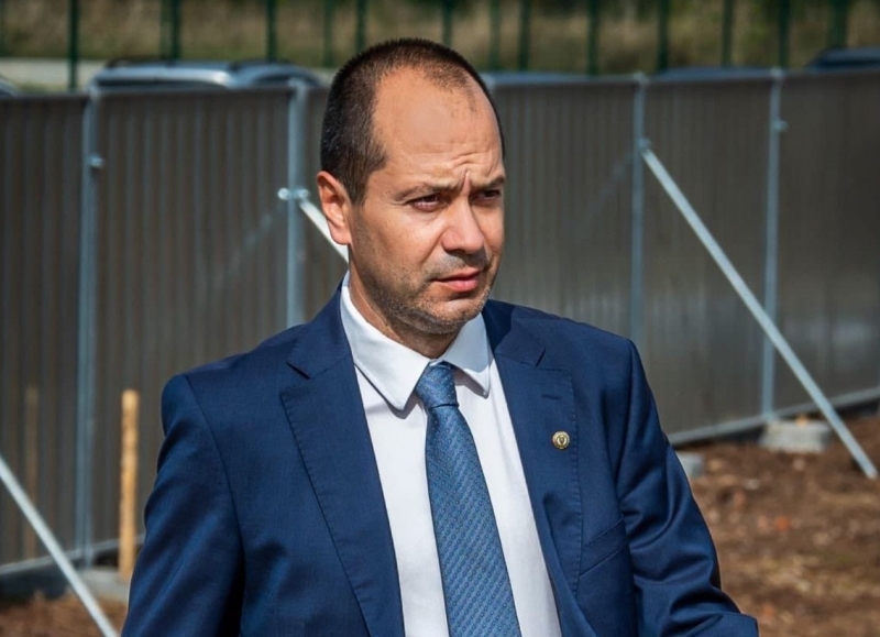 Калин Каменов печели изборите за кмет на Враца по категоричен