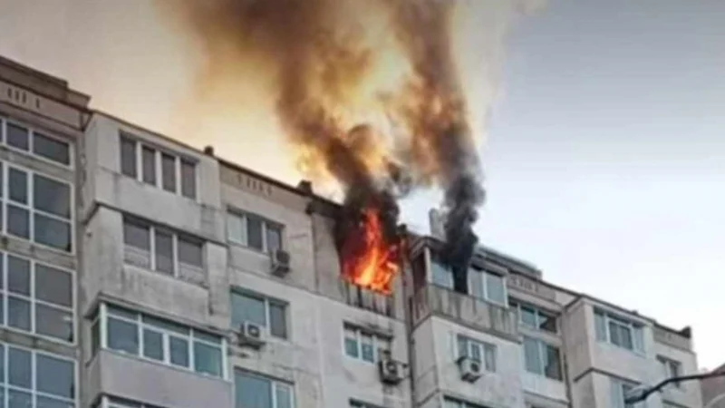 Голям пожар във ж к Владиславово във Варна Пожарът е в
