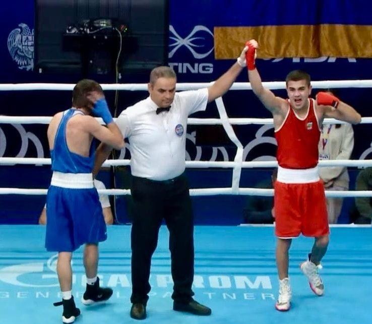 България има първи медалист от световното първенство по бокс за