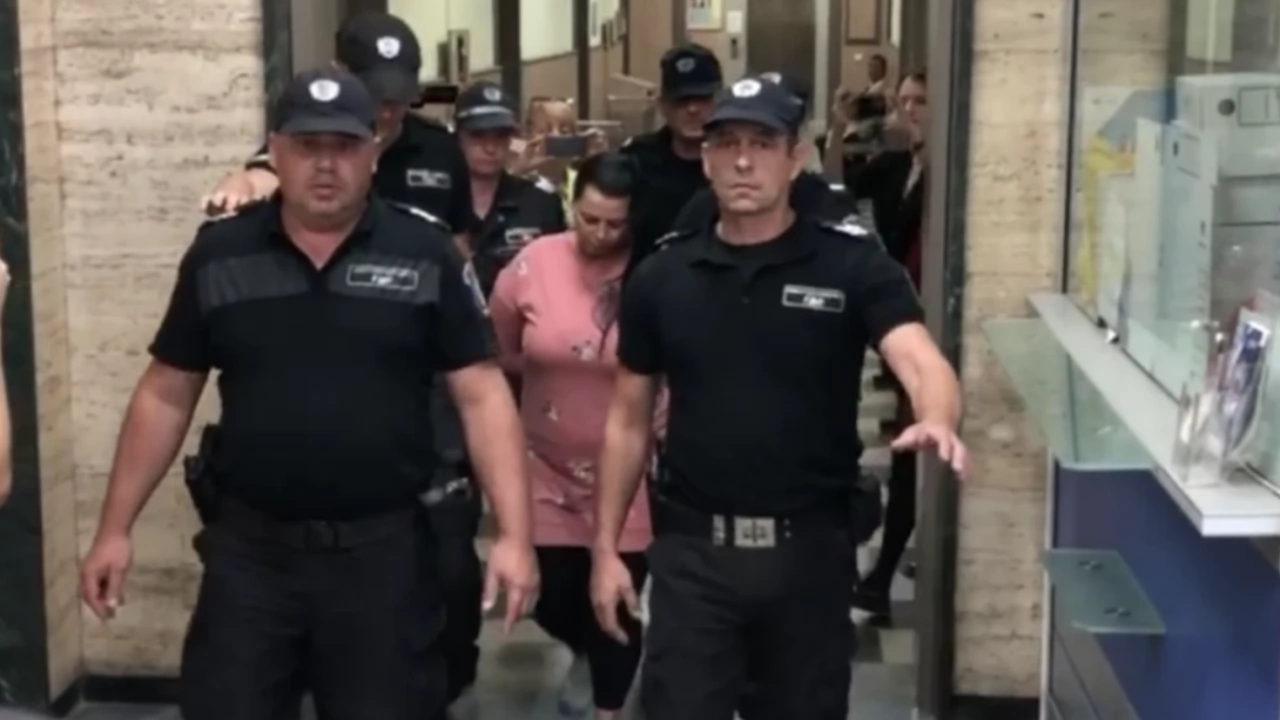 Подсъдимата Анка Михайлова от Столипиново за смъртта на 2 годишното си