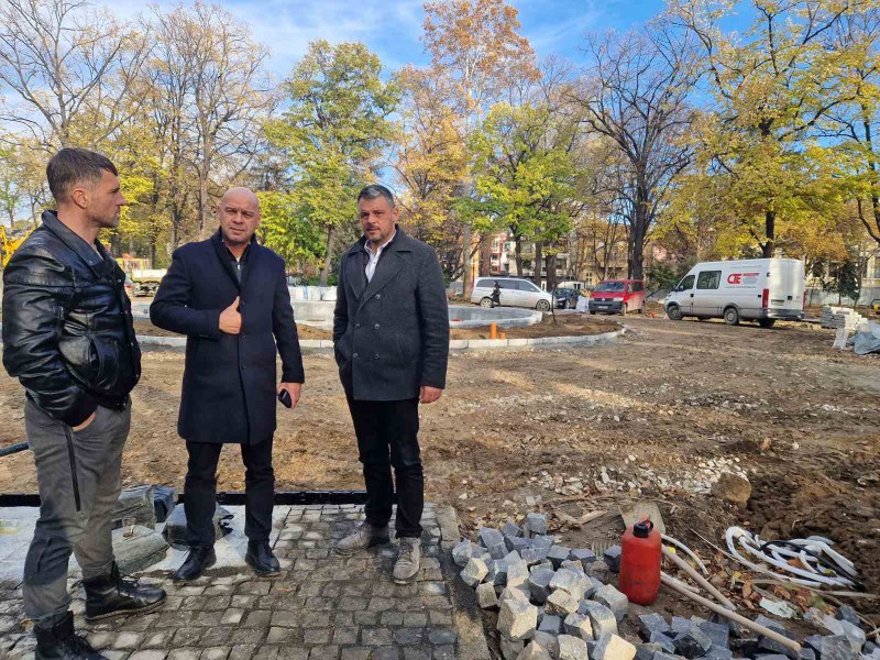 Реконструкцията на Дондуковата градина в Пловдив върви по план. В