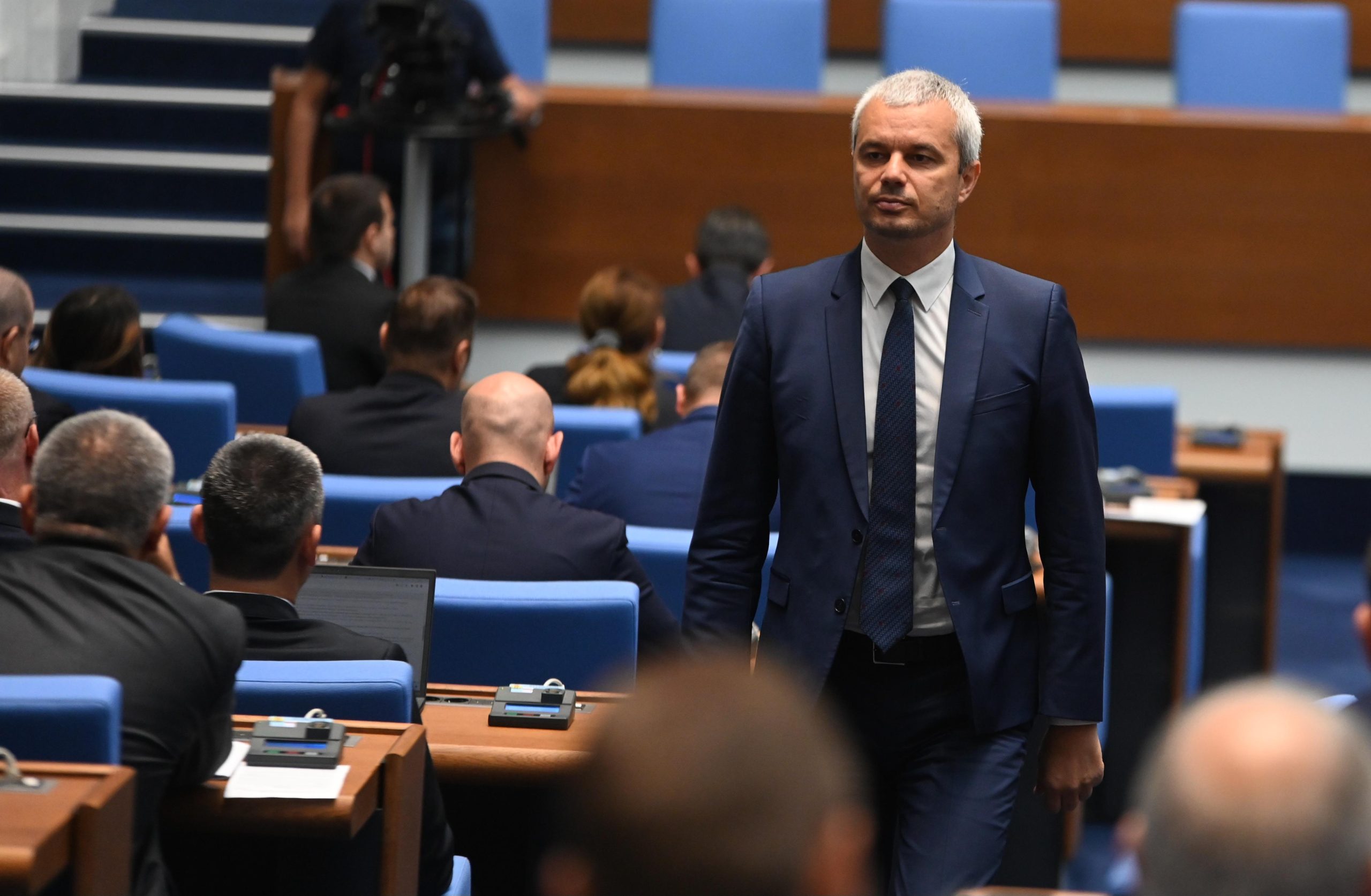 Възраждане поканиха в българския парламент политик от Украйна подкрепящ войната