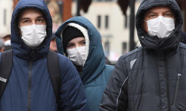 Десетки варненци тръгнаха с маски по улиците в града Част