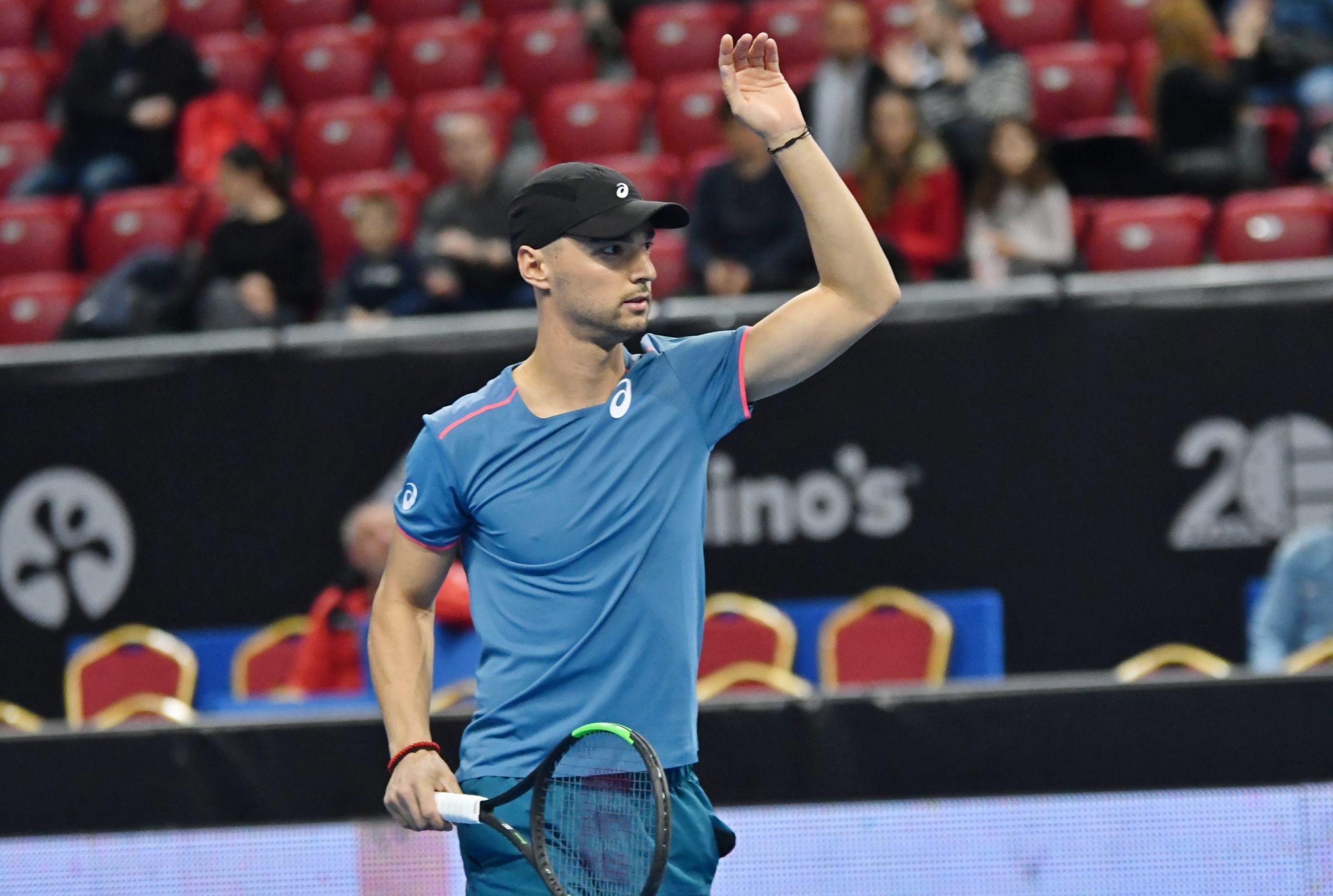 Българският тенисист Димитър Кузманов обяви че напуска Управителния съвет на