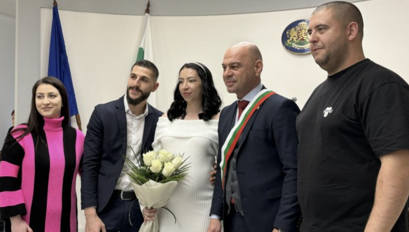 Кметът на Пловдив Костадин Димитров бракосъчета двойка избрала да се