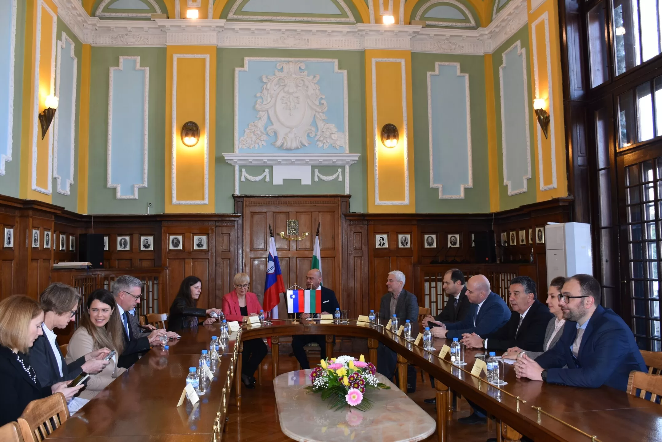 Кметът Костадин Димитров посрещна в Община Пловдив президента на Република