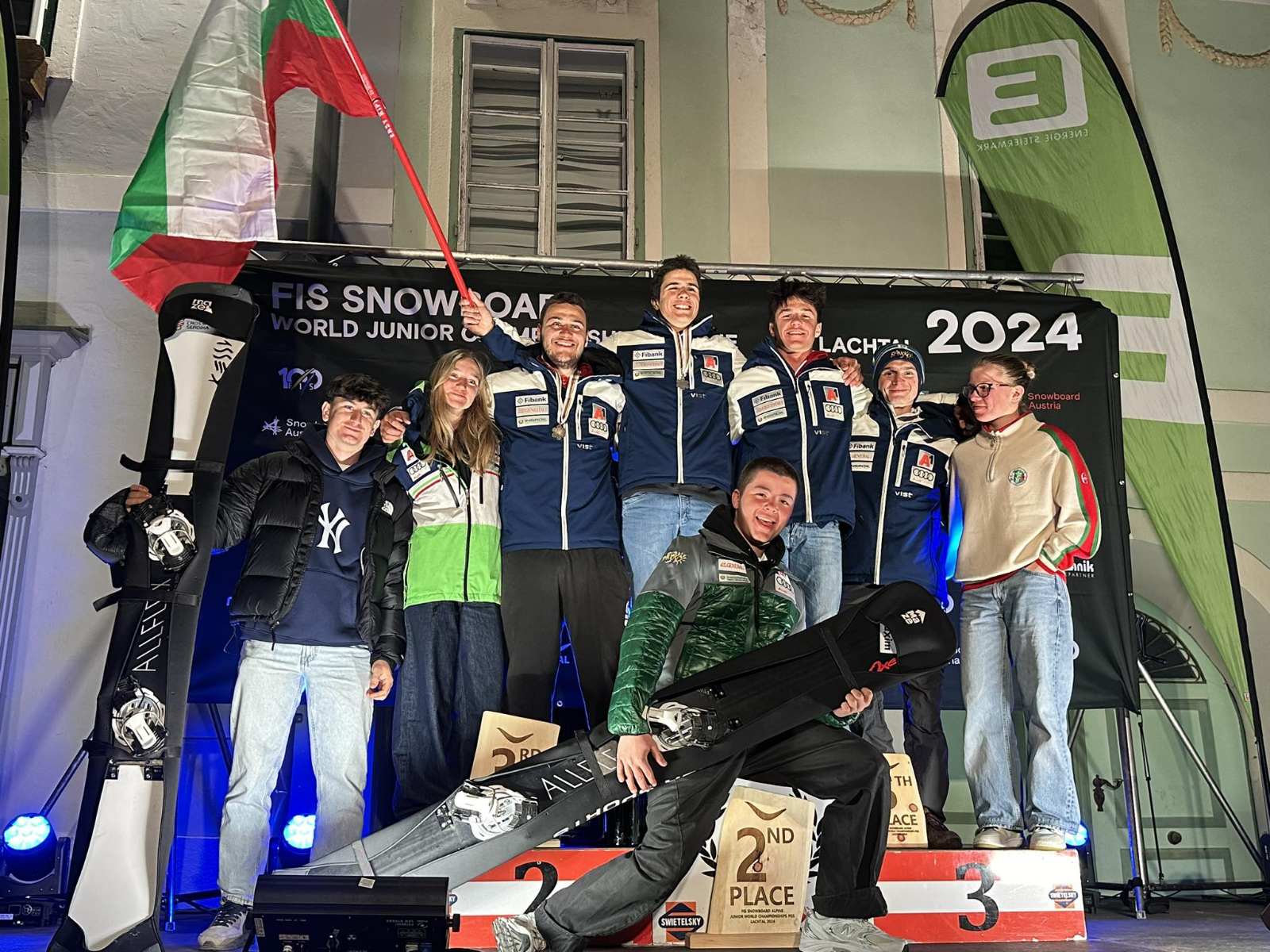 Пълен триумф записаха младите ни състезатели по сноуборд на световното