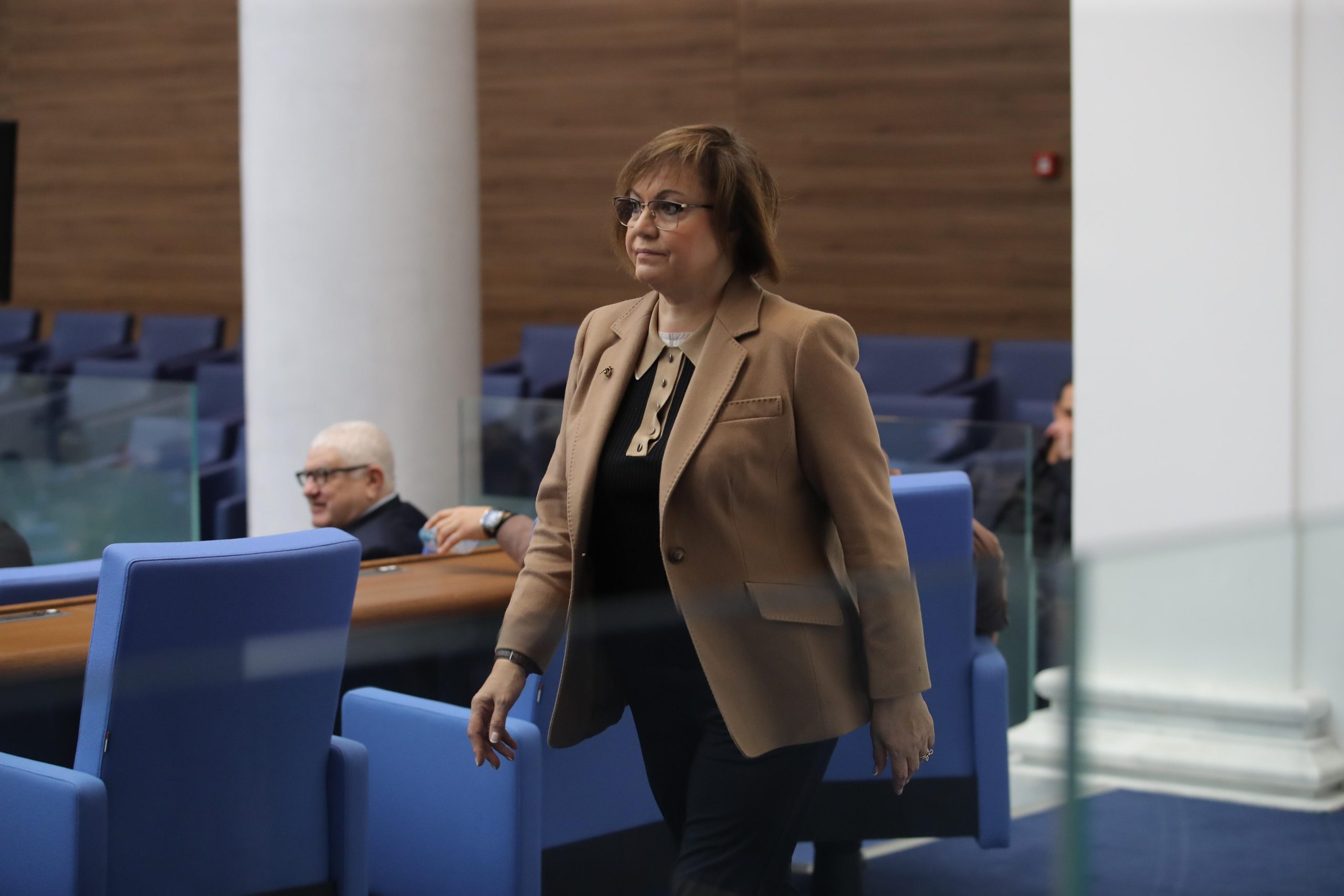 Лидерът на БСП Корнелия Нинова не приема резултатите от последните